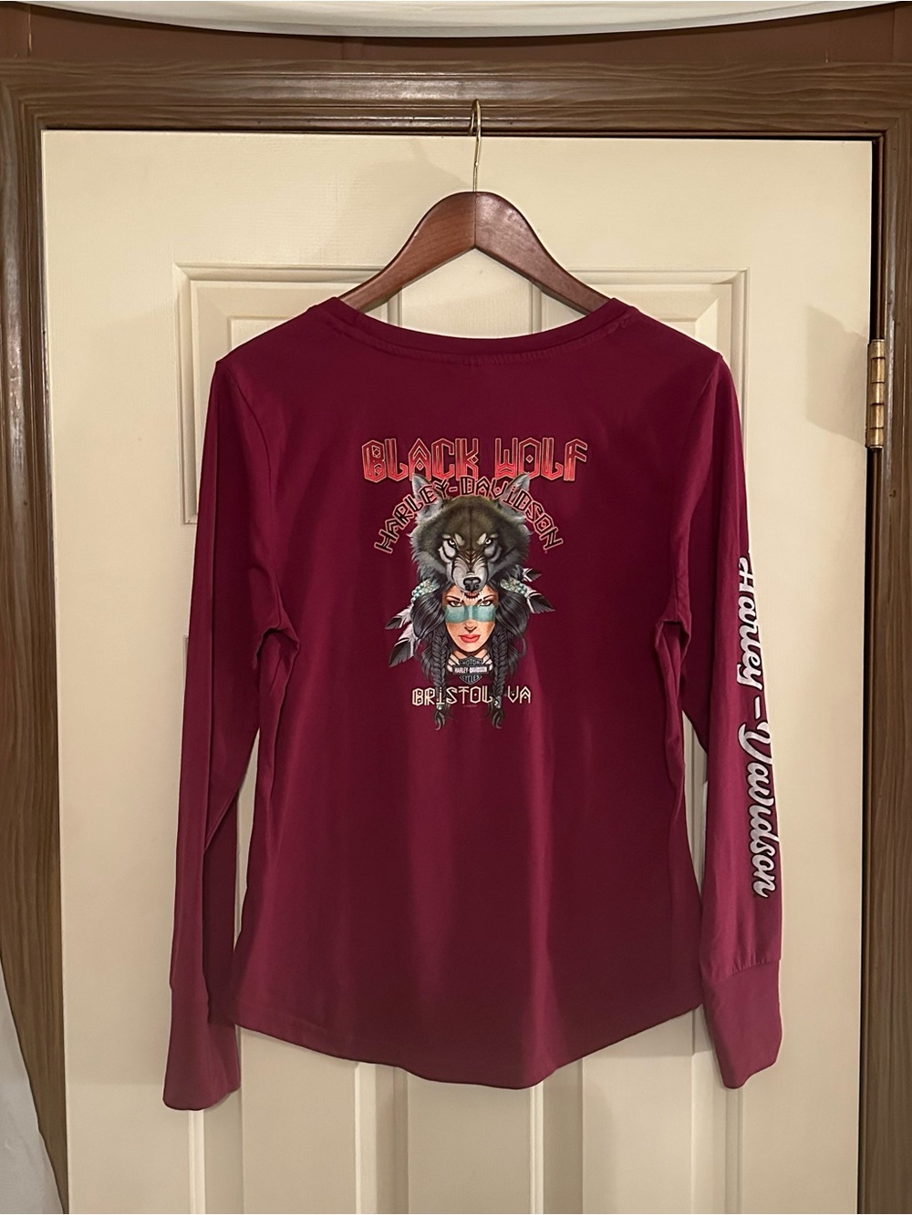 Harley-Davidson Women's Burgundy Black Wolf Long Sleeve Tee - Picture 3 of 3
